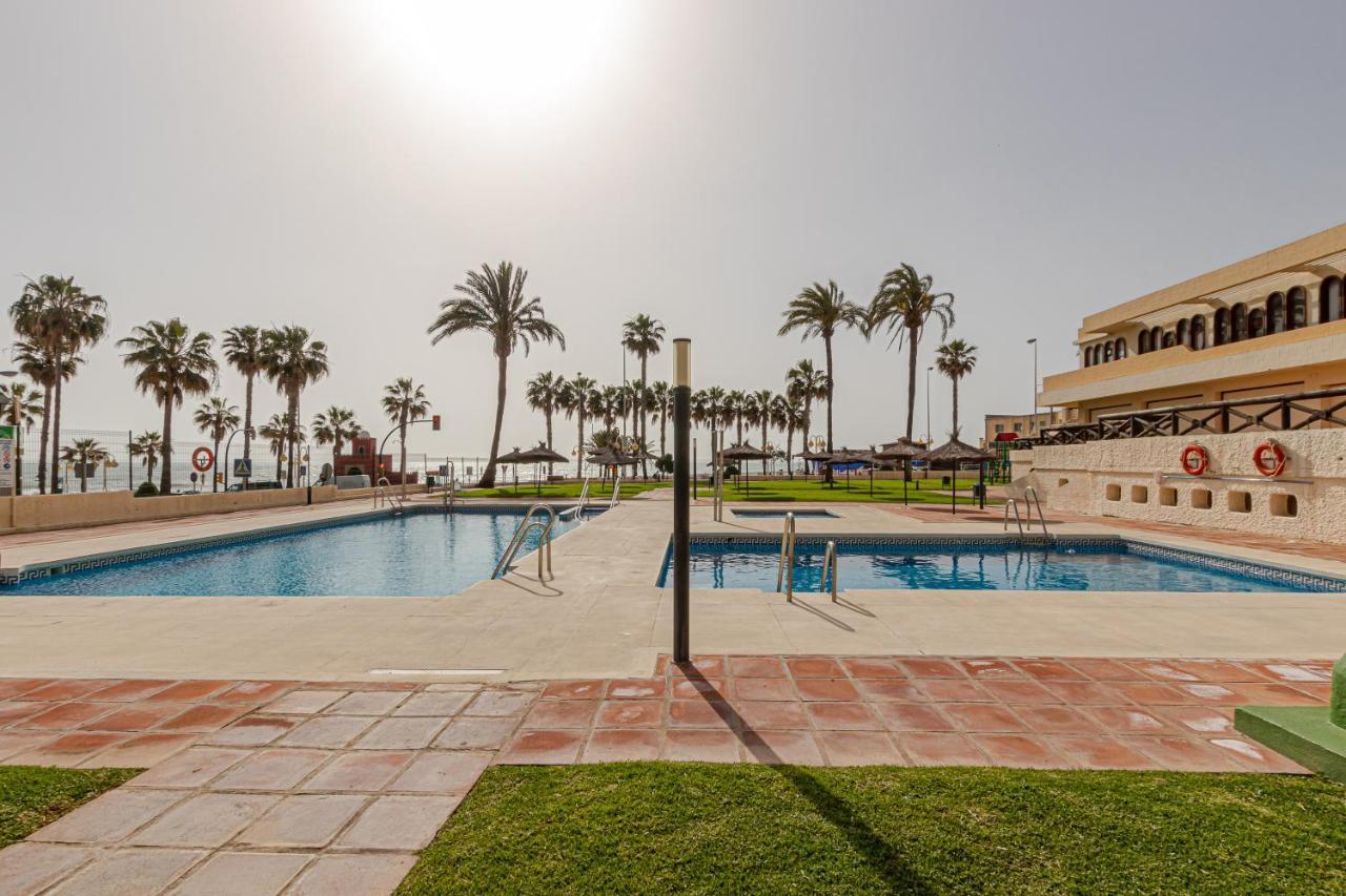 Amazing Views Beachfront Apartment With Swimming Pool Benalmadena Exterior photo