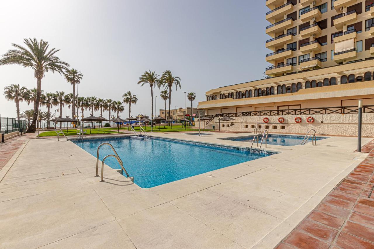 Amazing Views Beachfront Apartment With Swimming Pool Benalmadena Exterior photo